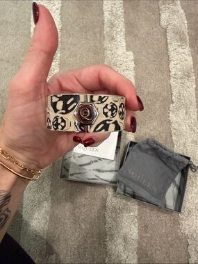 Alexander McQueen soft pink Cuff Bracelet with Black/silver Accents